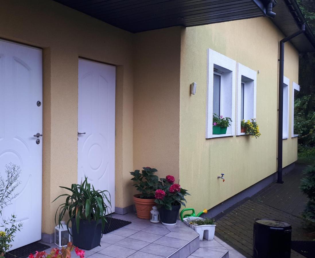 Apartament Z Parkingiem Warschau Exterior foto