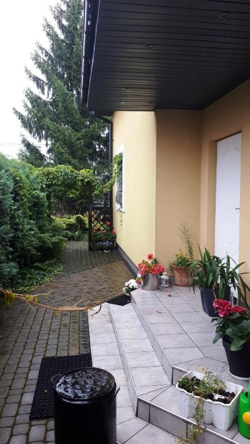 Apartament Z Parkingiem Warschau Exterior foto
